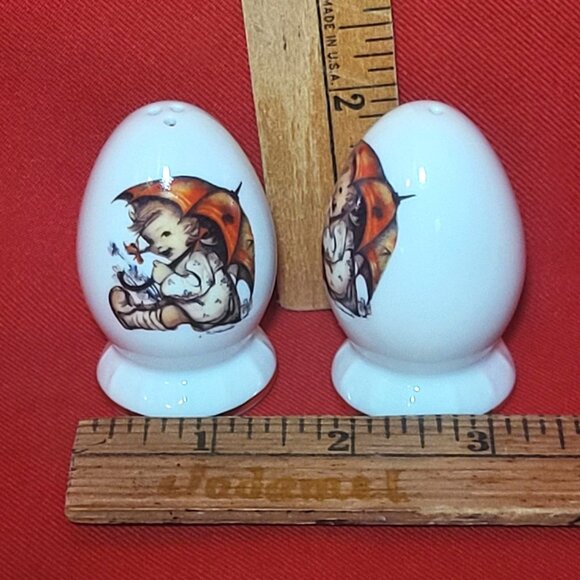 Umbrella Girl MJ Hummel Egg Shaped Mini Salt and Pepper Shakers - Picture 9 of 9